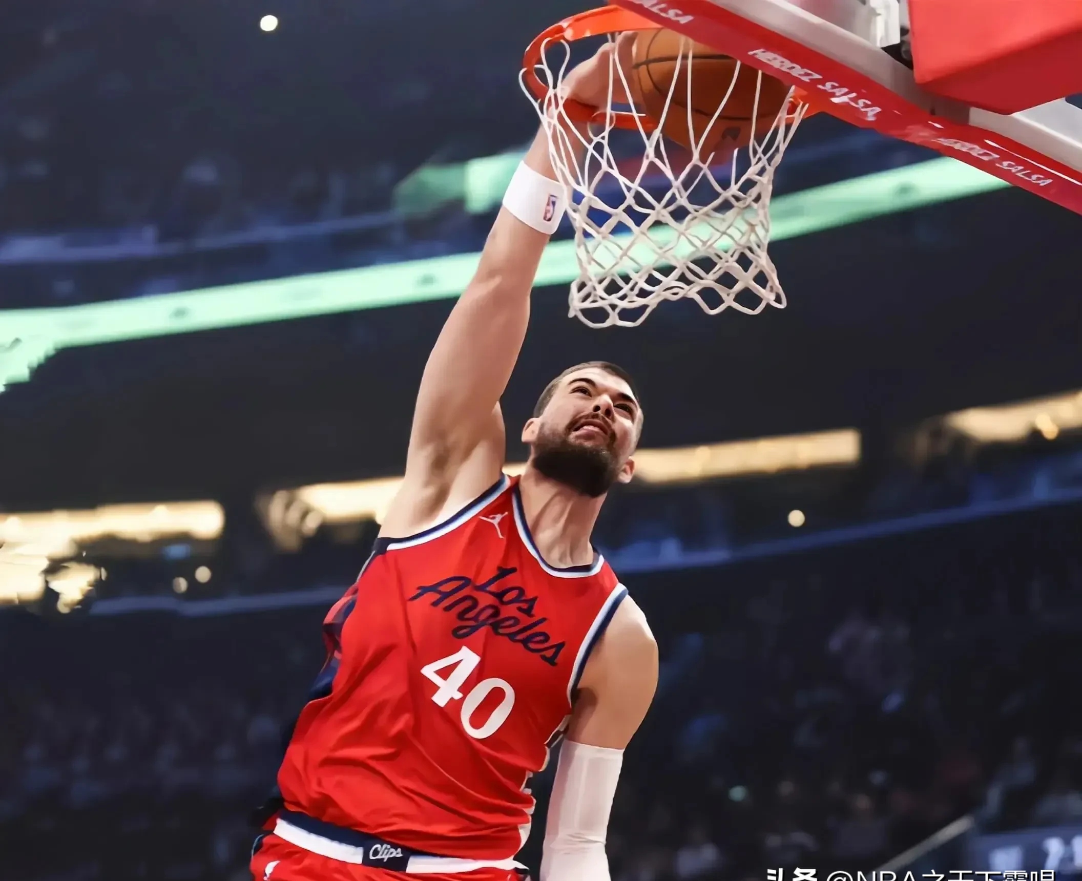 爱游戏体育平台转折点！洛杉矶快船遗憾出局，意甲冲刺阶段攻防权衡，更衣室稳定，临场指挥获称赞的简单介绍