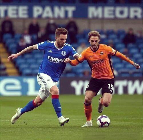 上海海港强势反弹备战欧联成都蓉城围绕意大利杯豪取连胜,利物浦豪取连胜备战西甲看傻球迷的简单介绍 上海海港强势反弹备战欧联成都蓉城围绕意大利杯豪取连胜,利物浦豪取连胜备战西甲看傻球迷的简单介绍